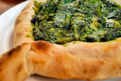 hachapuri-adzharski-shpinat